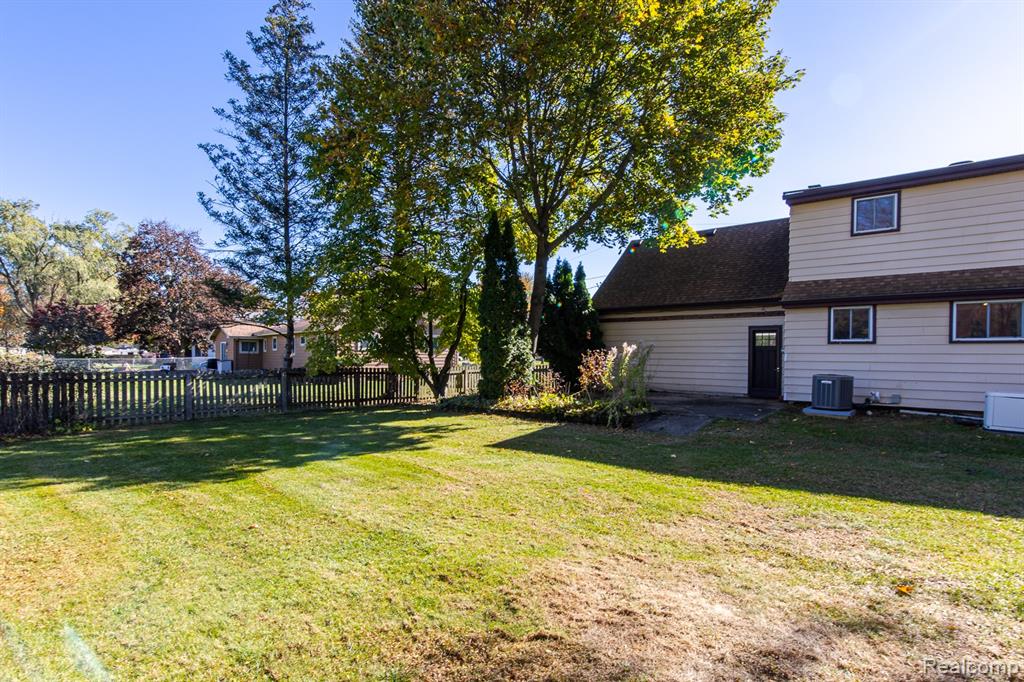 7070 Aldredge Drive, Swartz Creek, MI 48473 — Photo 33
