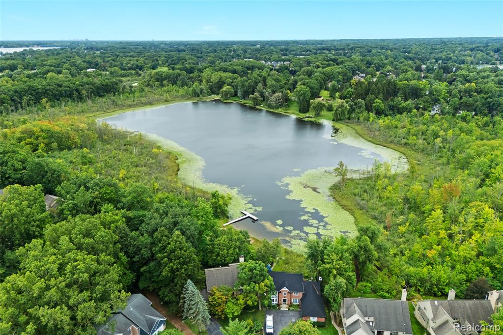 6034 Beachwood Drive, West Bloomfield, MI 48324 — Photo 50