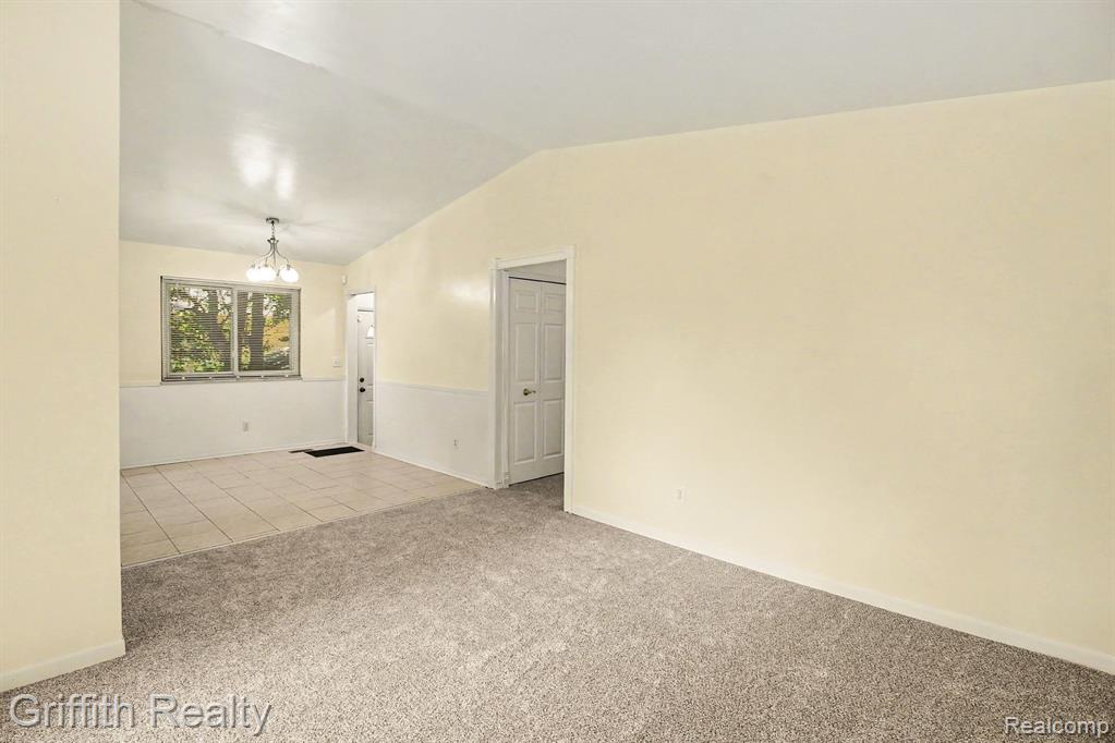 5096 Walker Drive, Brighton, MI 48114 — Photo 4