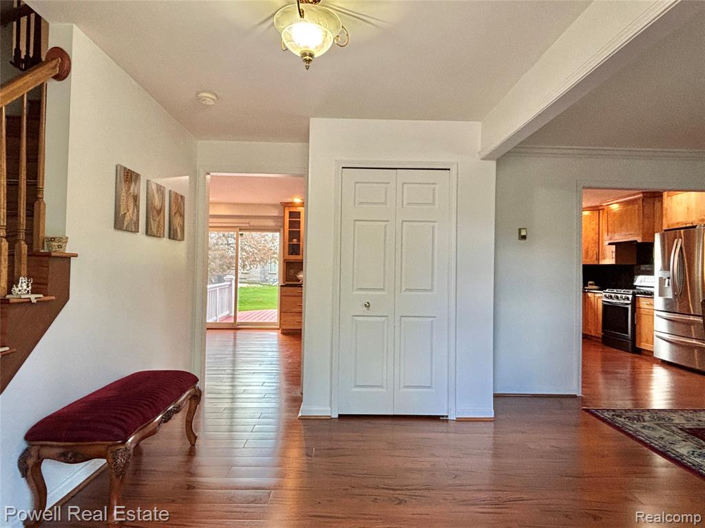 42063 Trent Drive, Canton, MI 48188 — Photo 4