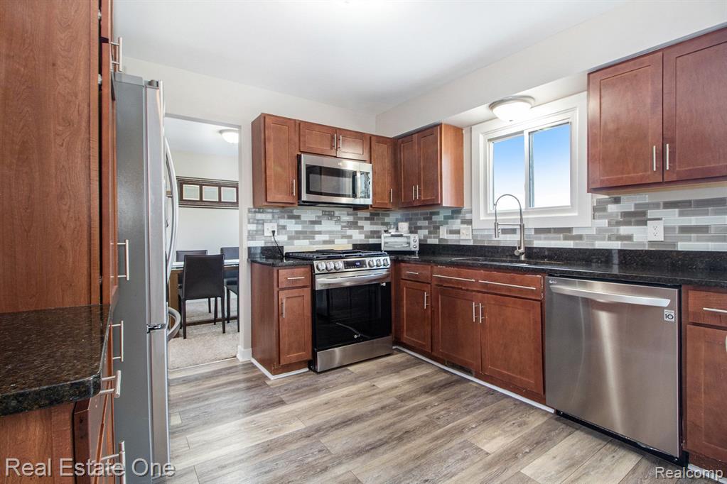 4666 CHERRY BLOSSOM Drive, Ypsilanti, MI 48197 — Photo 9