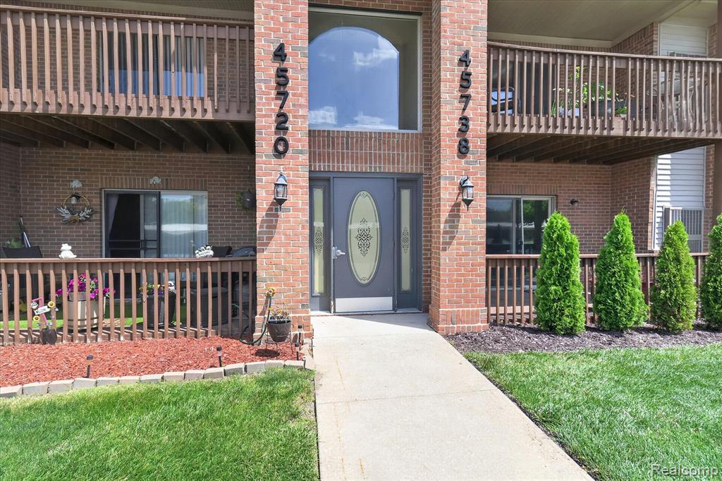 45720 Prairiegrass Court, Belleville, MI 48111 — Photo 3