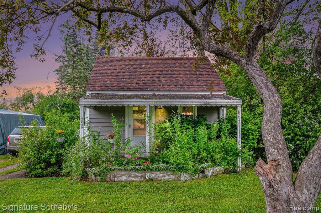 72 MARION Avenue, Waterford, MI 48328 — Photo 3