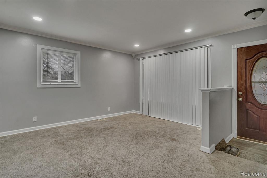 5616 Griggs Drive, Flint, MI 48504 — Photo 6