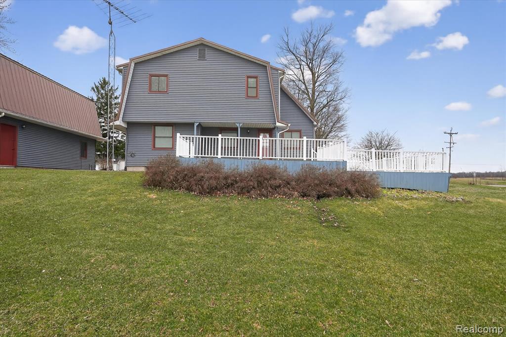 992 W Bennington Road, Owosso, MI 48867 — Photo 43