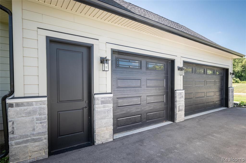 5344 Birch Drive, Springfield, MI — Photo 59
