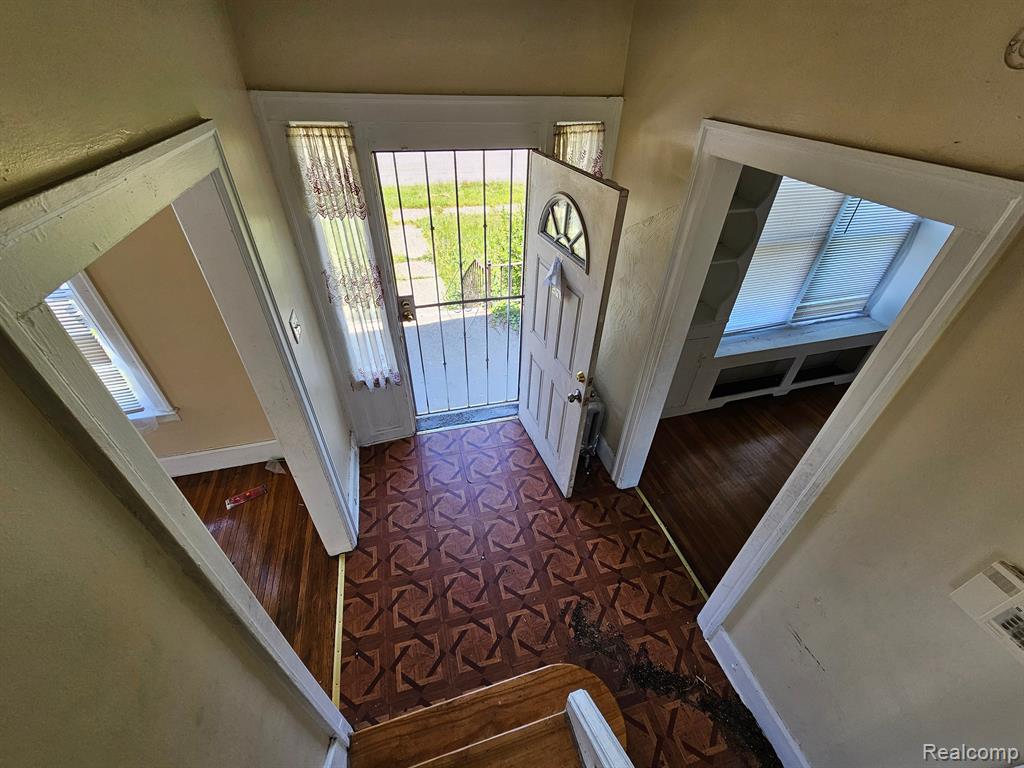325 W NEVADA Street, Highland Park, MI 48203 — Photo 12