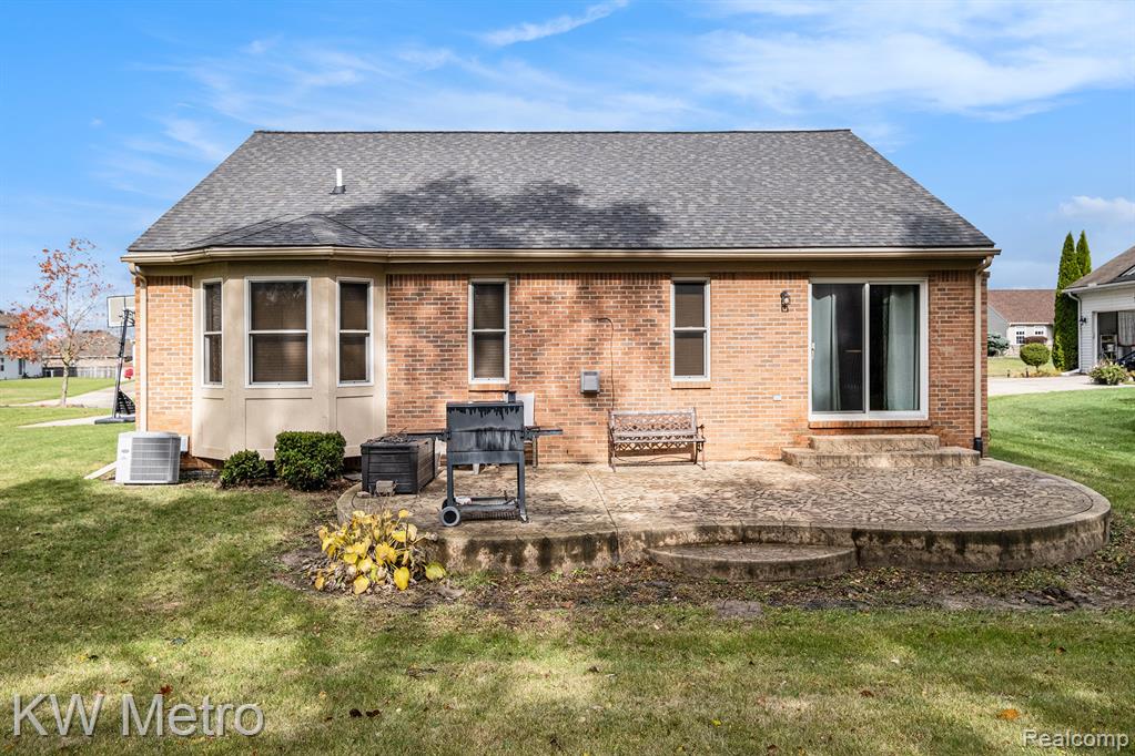 5506 Still Meadow Lane, Grand Blanc, MI 48439 — Photo 25