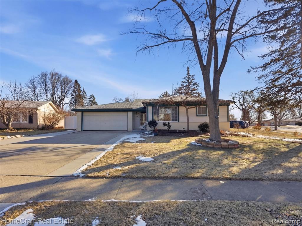 750 SOUTHAMPTON Court, Auburn Hills, MI 48326 — Photo 2