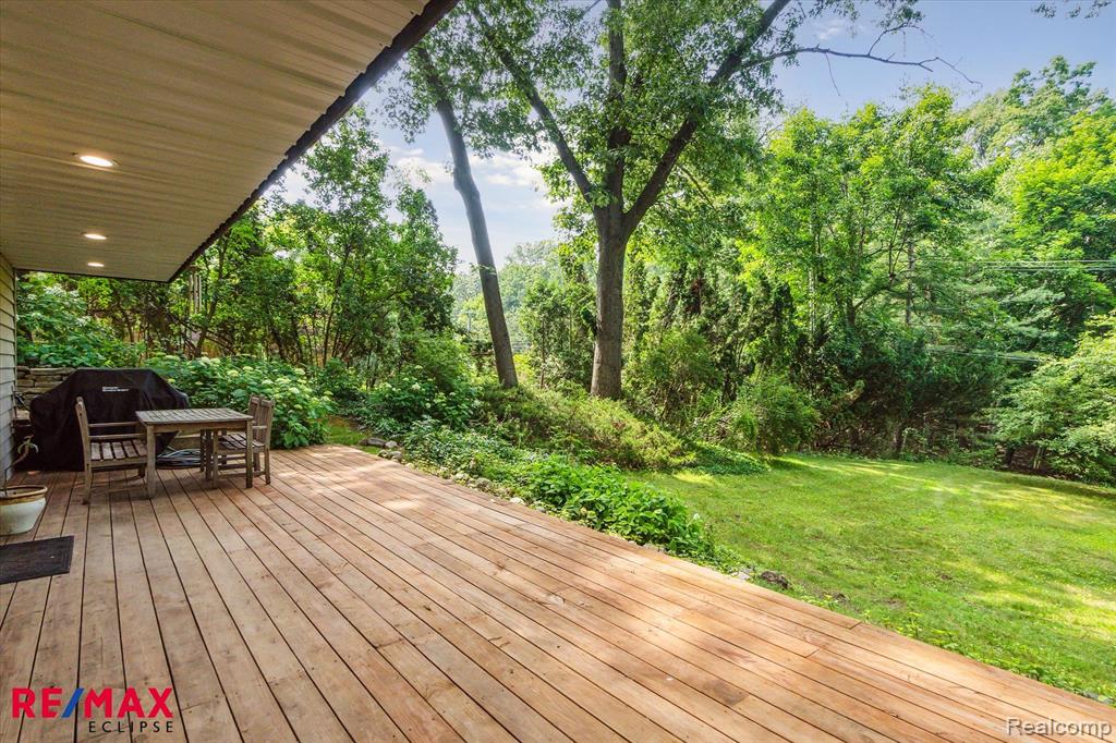 5405 Possum Lane, Orchard Lake Village, MI 48324 — Photo 32