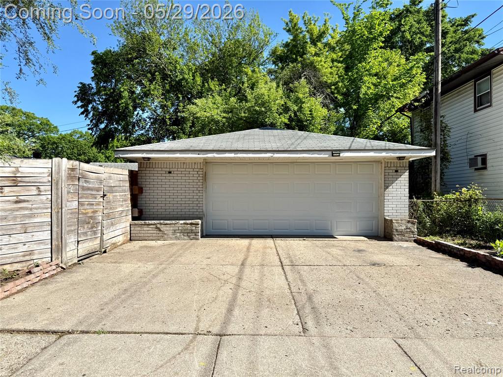 23400 Seneca Street, Oak Park, MI 48237 — Photo 62