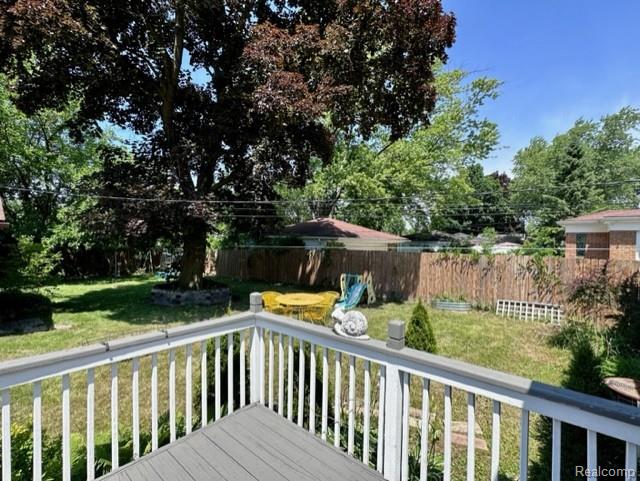 8429 Whitefield Street, Dearborn Heights, MI 48127 — Photo 7