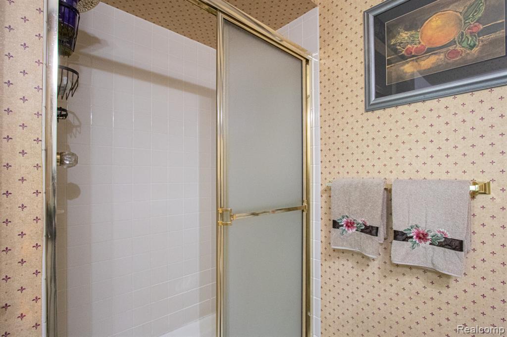 44938 Marigold Drive, Sterling Heights, MI 48314 — Photo 19