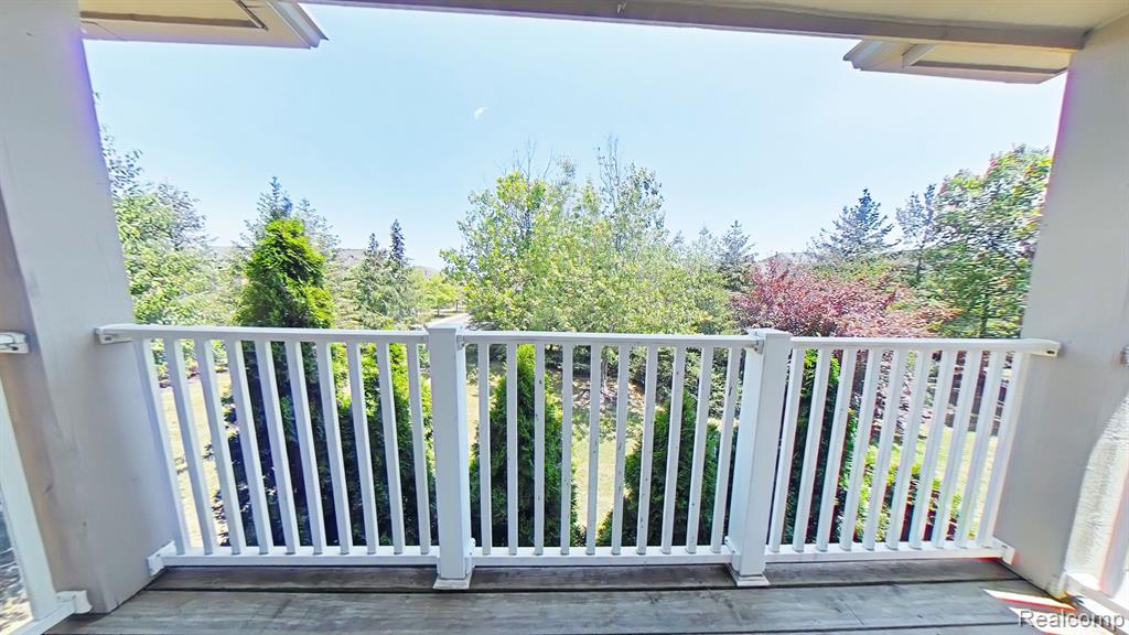 3979 BERKELEY Avenue, Canton, MI 48188 — Photo 16