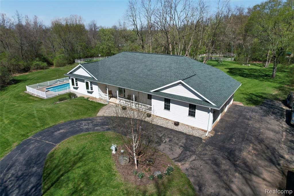 7233 Hague Avenue, Jackson, MI 49201 — Photo 42