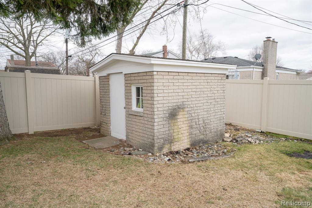 4180 DEVONSHIRE Street, Trenton, MI 48183 — Photo 7