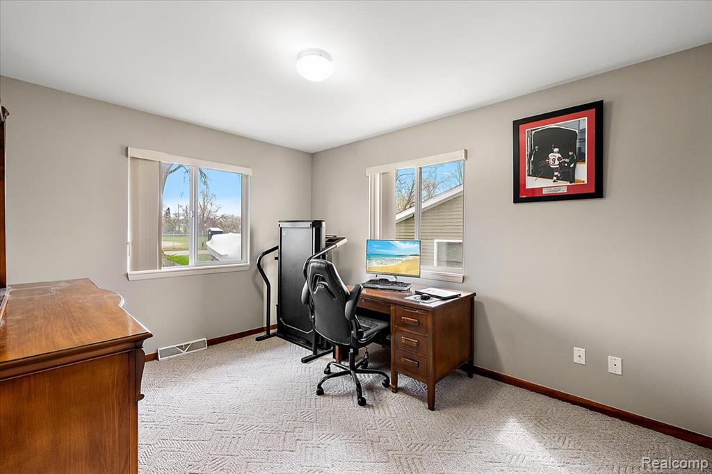 490 Glenn Court, Lake Orion, MI 48362 — Photo 27