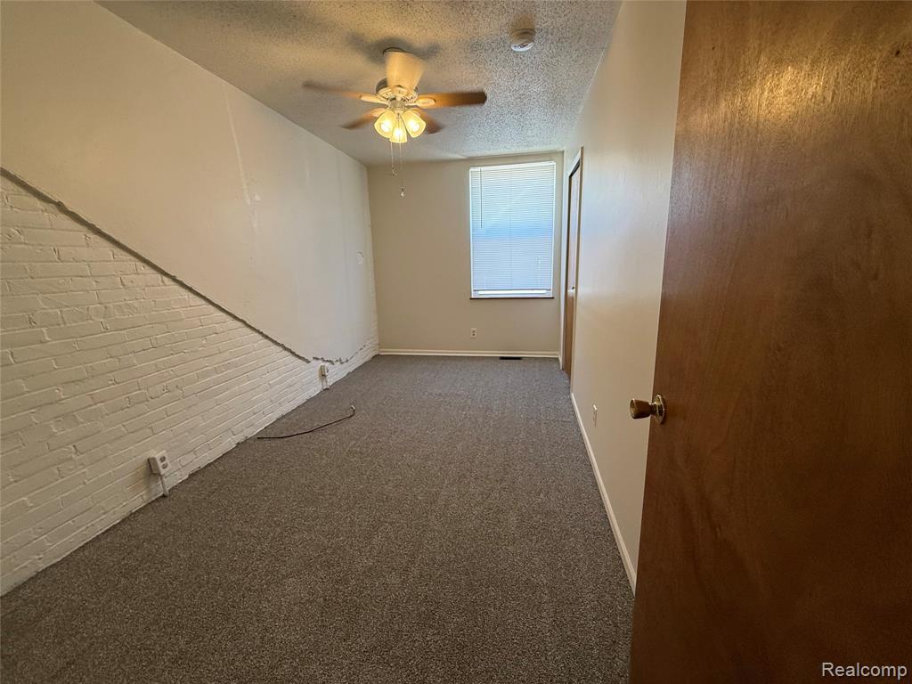 140 S. Saginaw Unit 2 Street, Byron, MI 48418 — Photo 5