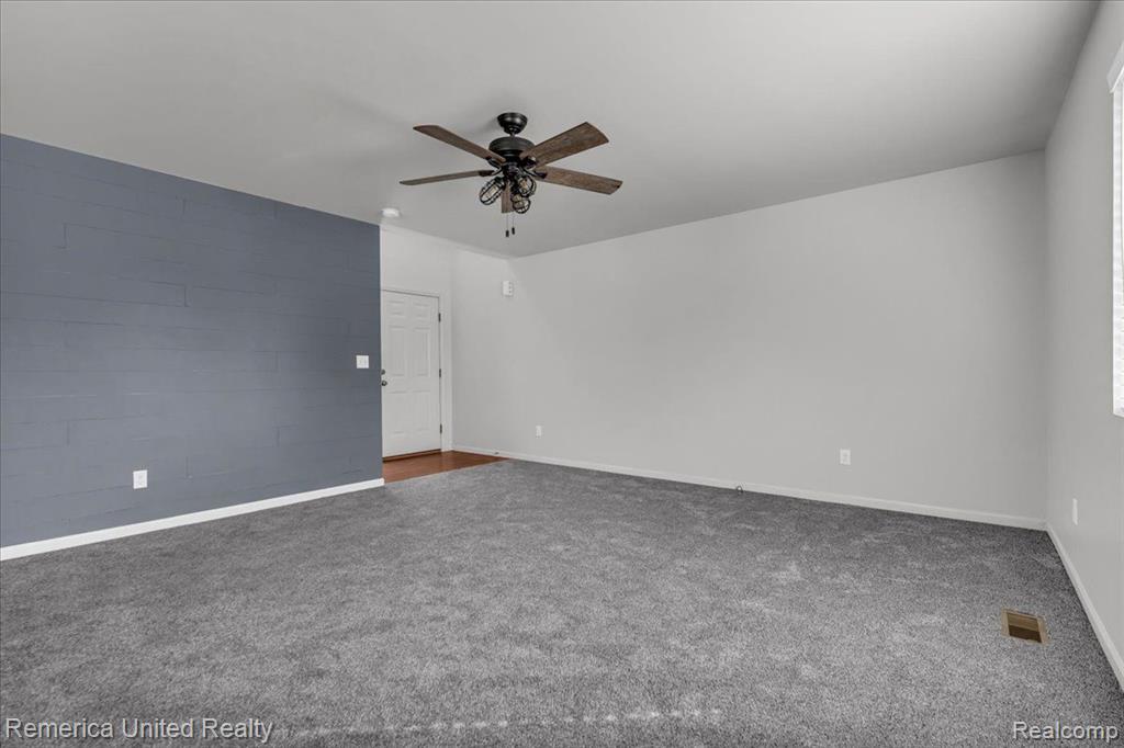 6453 MISTY, Waterford, MI 48327 — Photo 6