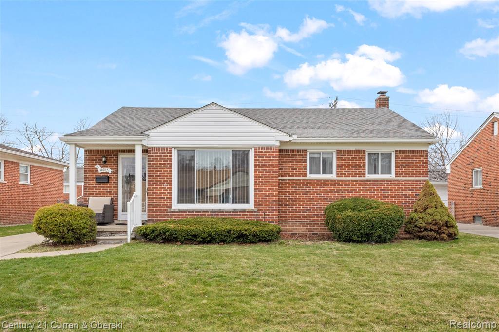 8605 Dixie Lane, Dearborn Heights, MI 48127 — Photo 2