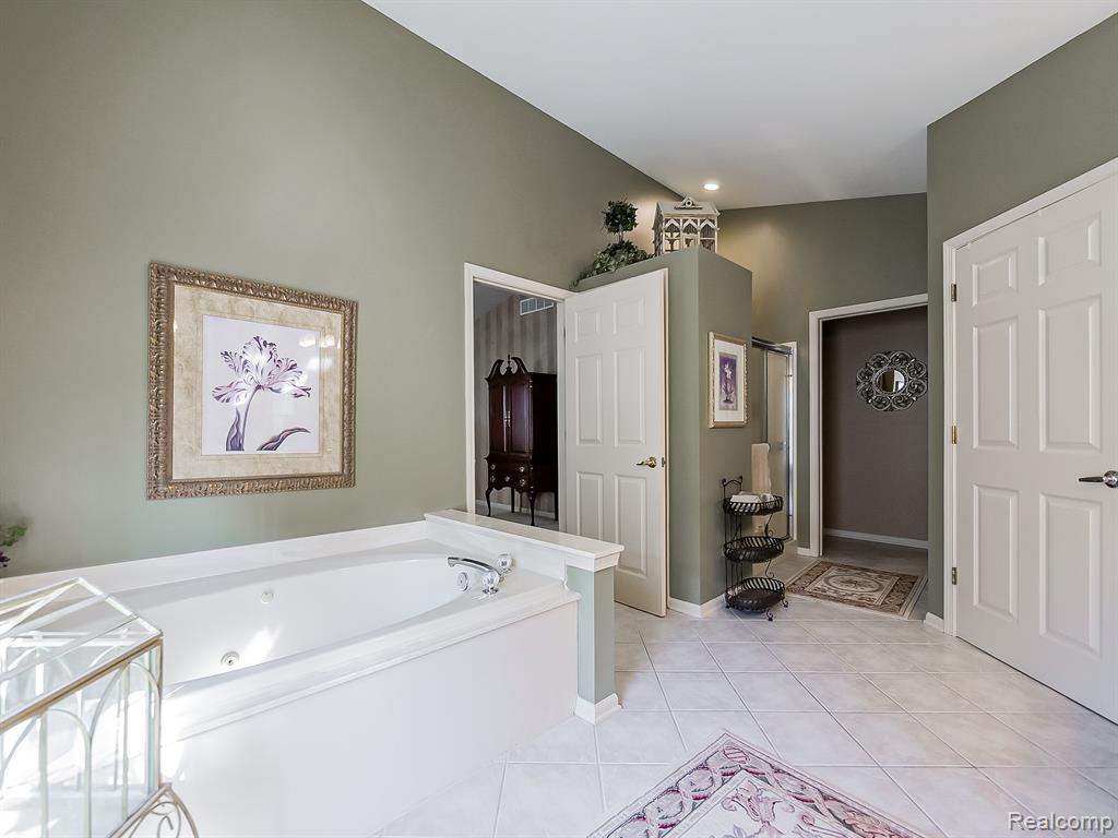 48581 Greenwich Circle, Canton, MI 48188 — Photo 27