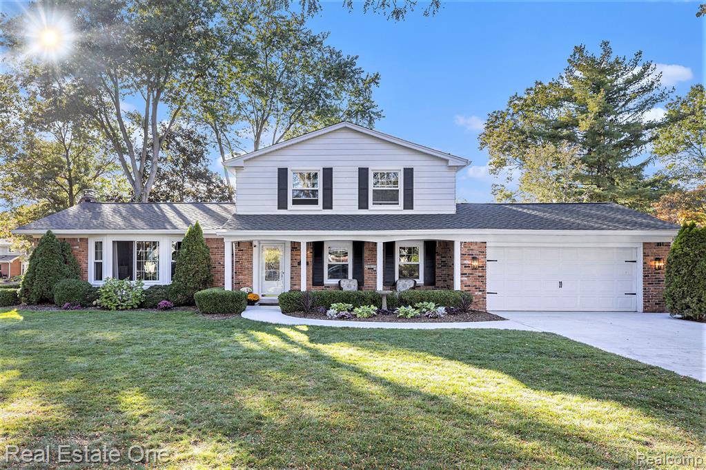 4259 Frostwood Court, Troy, MI 48098 — front exterior