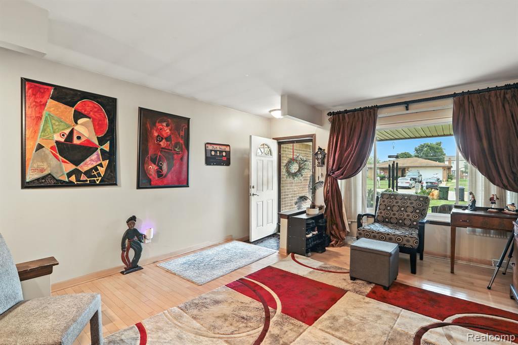 4761 Fox Hill Drive, Sterling Heights, MI 48310 — Photo 10