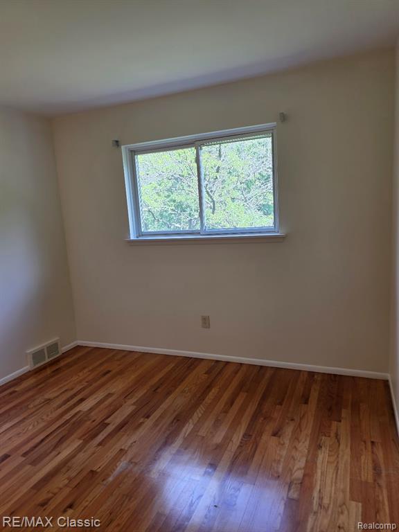 25714 Wexford Avenue, Warren, MI 48091 — Photo 13