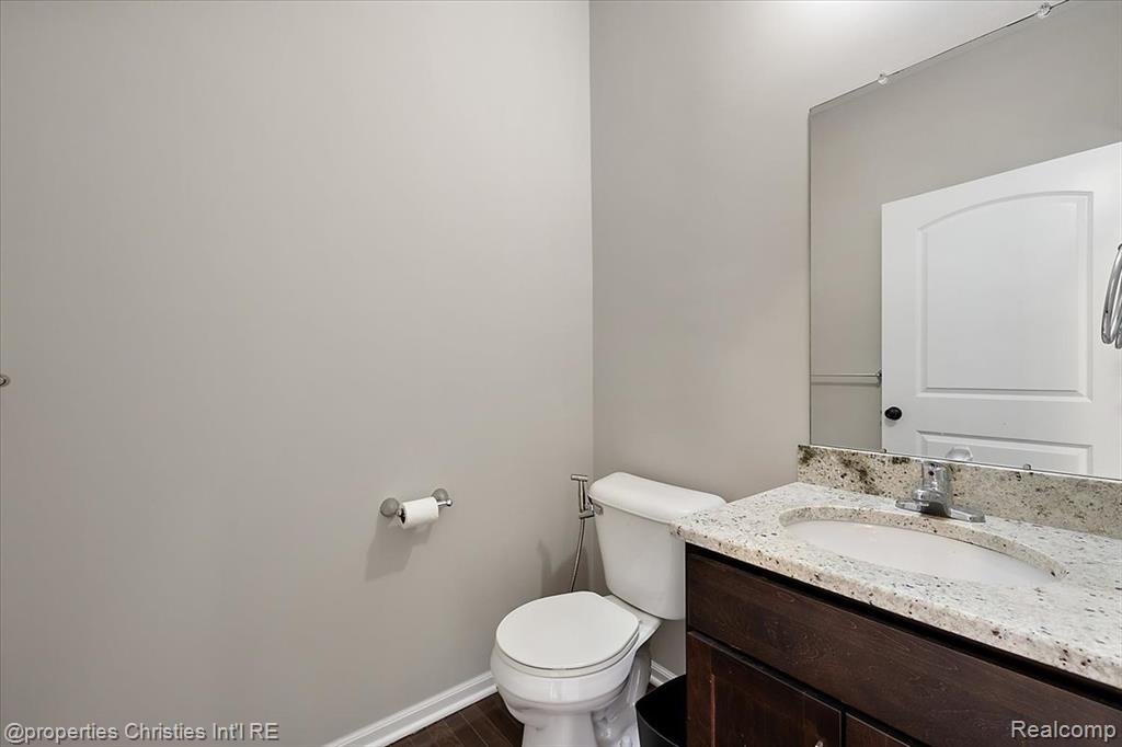 6510 Leigh Hollow Road, West Bloomfield, MI — Photo 16