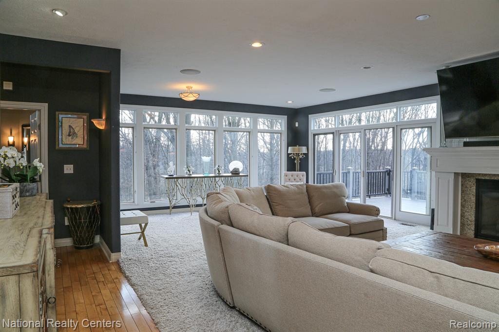 4888 INDIAN CREEK Drive, Jackson, MI 49201 — Photo 3