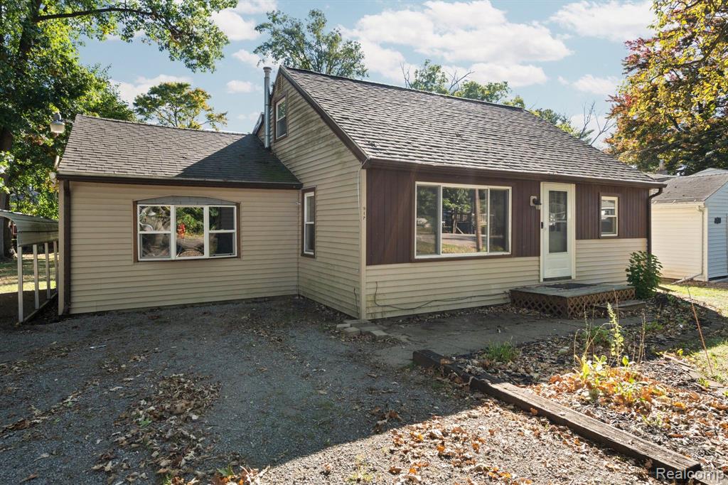 917 LOWELL Avenue, Jackson, MI 49202 — Photo 28
