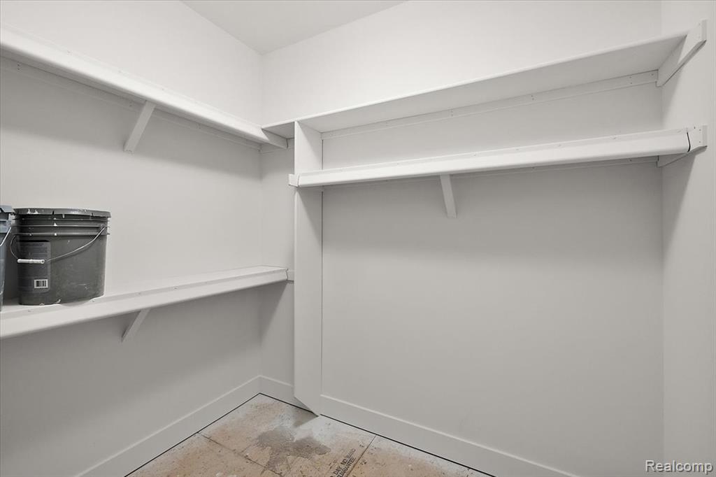 50798 Mistwood Drive, Macomb, MI 48042 — Photo 33