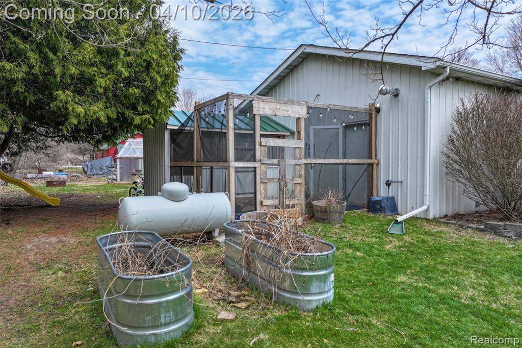 9272 Maple Street, Fostoria, MI 48435 — Photo 42