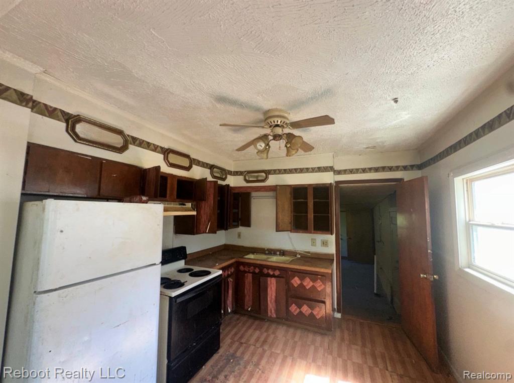 1815 Mack Road, Saginaw, MI 48601 — Photo 10