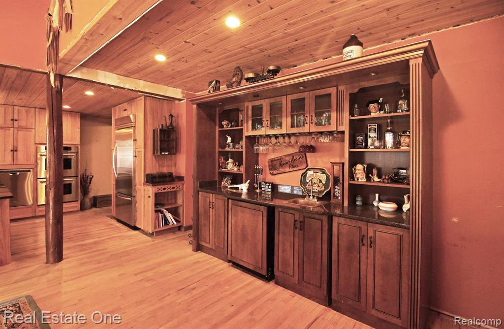 4909 ALGONQUIN Boulevard, Clarkston, MI 48348 — Photo 32
