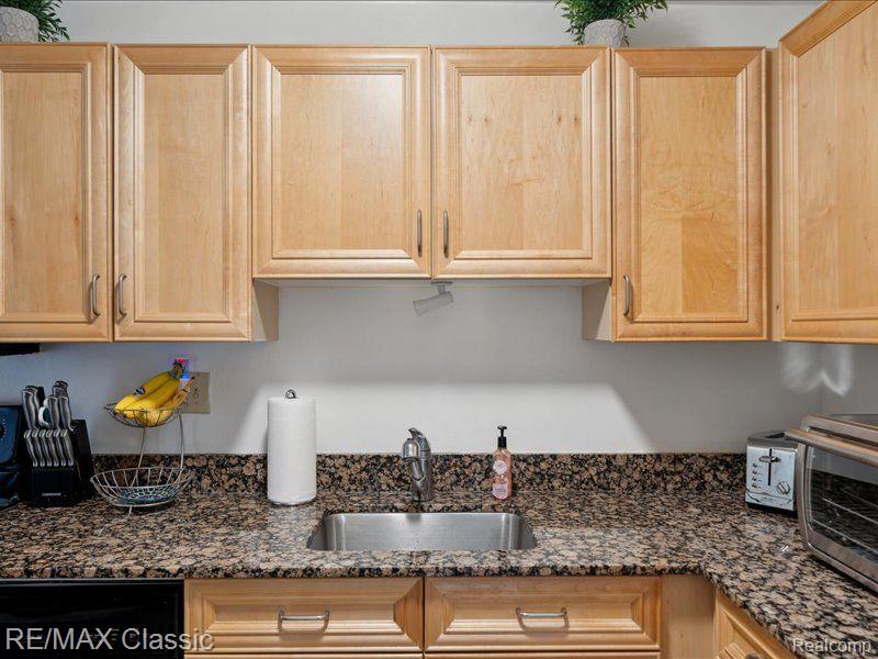 1001 W JEFFERSON AVE, 24i, Detroit, MI 48226 — Photo 16