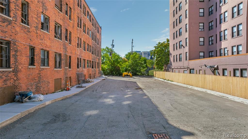 69 Seward Street, Detroit, MI 48202 — Photo 7