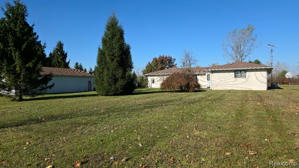 3854 Castle Road, North Branch, MI 48461 — Photo 4