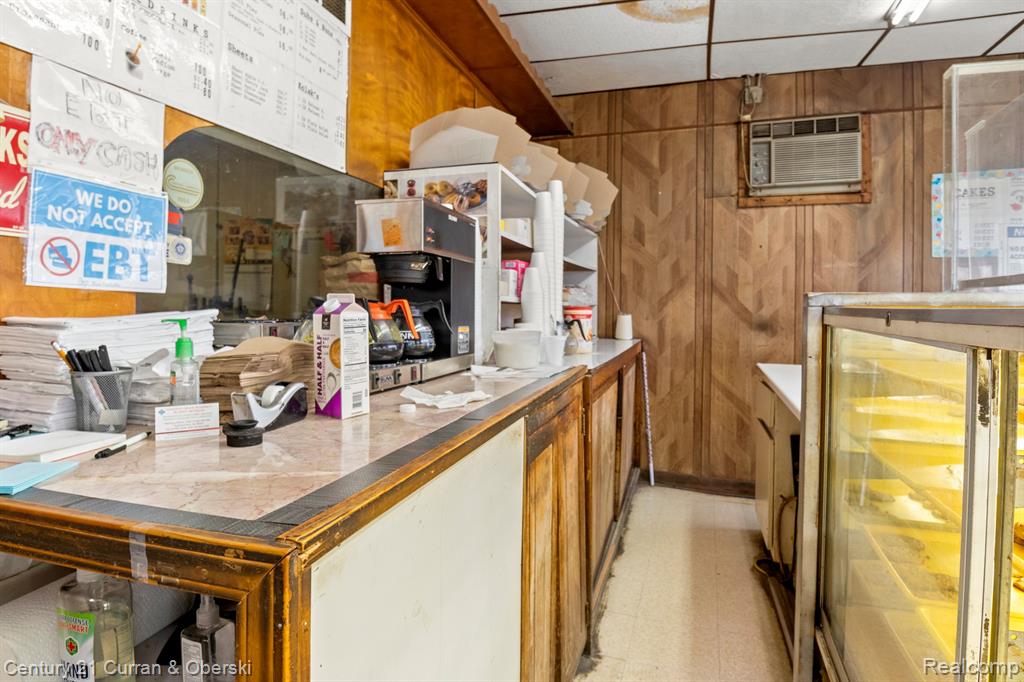 736 E STATE FAIR RD, Highland Park, MI 48203 — Photo 30