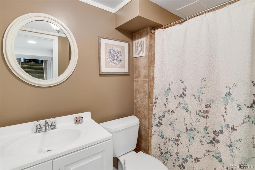 535 JAMAICA Drive, Troy, MI 48083 — Photo 23
