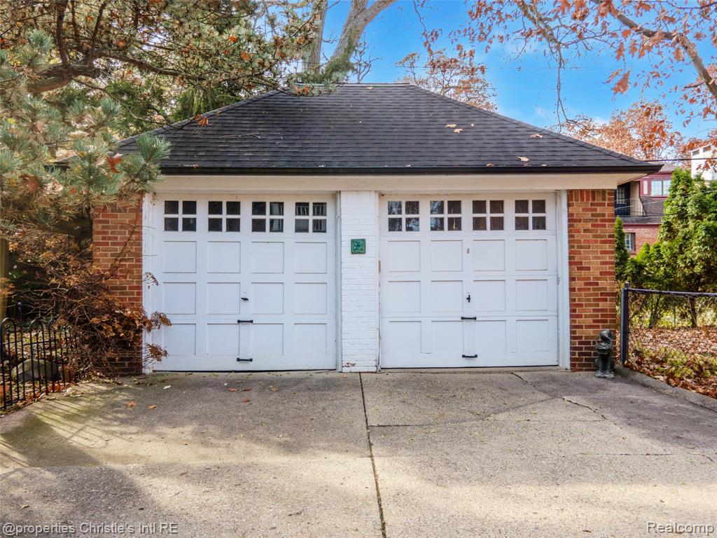 19635 Shrewsbury Road, Detroit, MI 48221 — Photo 67
