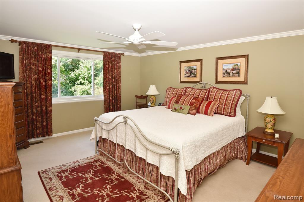 5544 WHITE HALL Circle, West Bloomfield, MI 48323 — Photo 20
