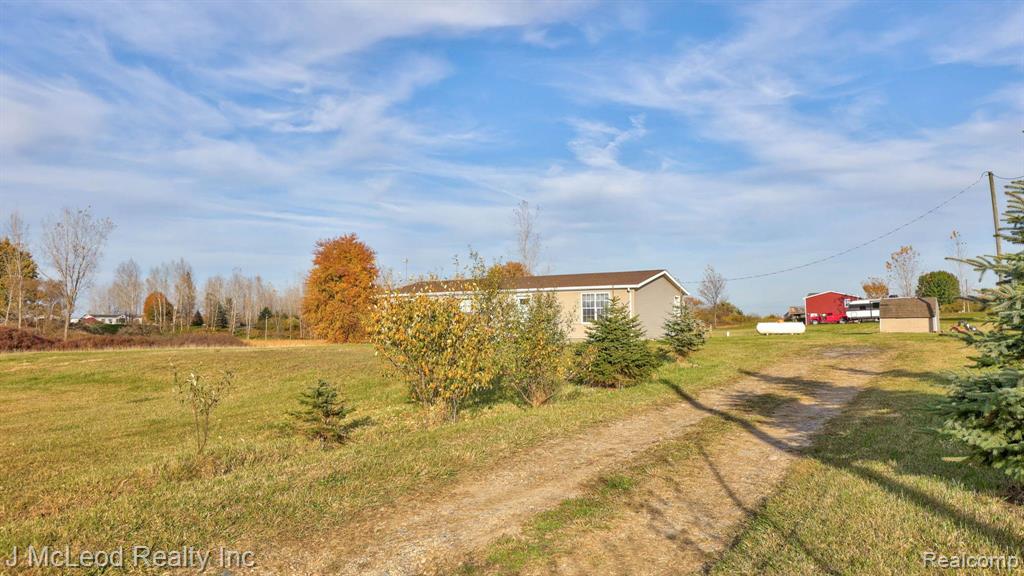7515 CENTER Road, Millington, MI 48746 — Photo 3