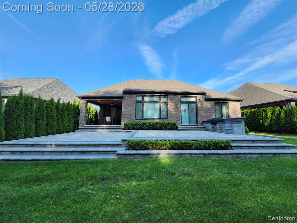 54311 Lawson Creek Drive, Utica, MI 48316 — Photo 36