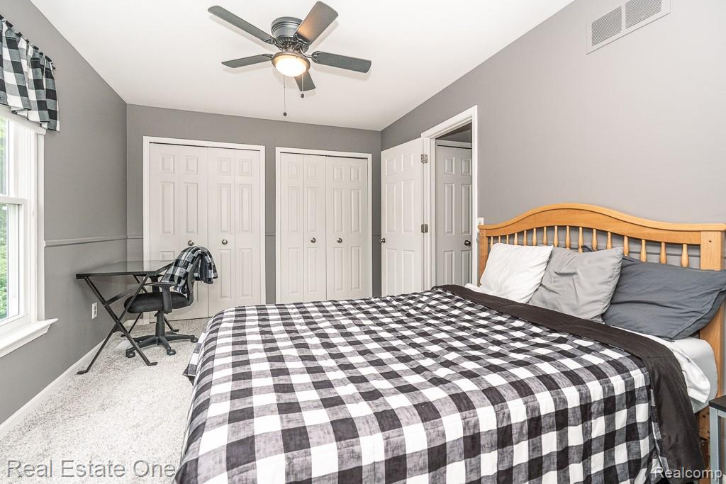 1043 Ridgeview Circle, Lake Orion, MI 48362 — Photo 29
