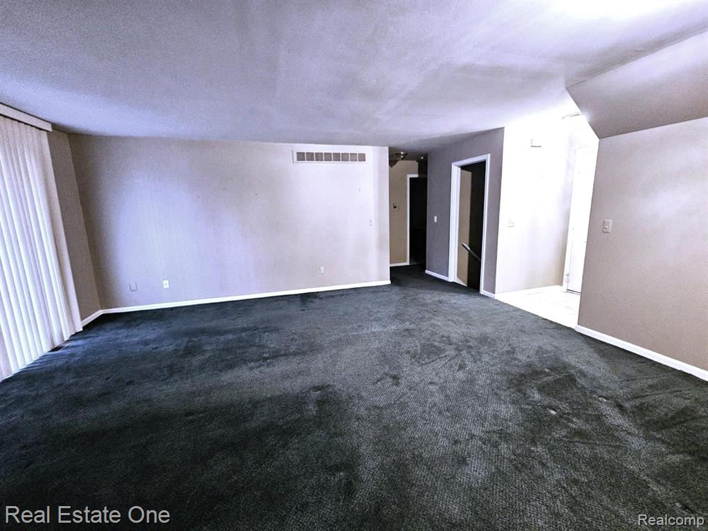 748 S Milford Road, Milford, MI 48381 — Photo 7