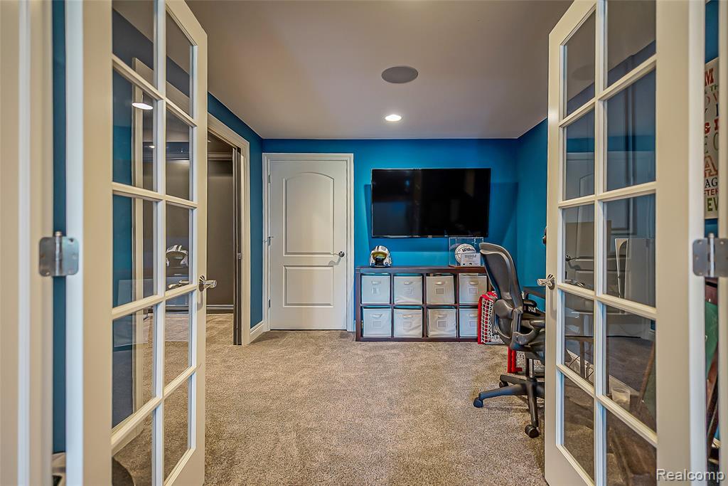 24935 Ravine Drive, South Lyon, MI 48178 — Photo 37