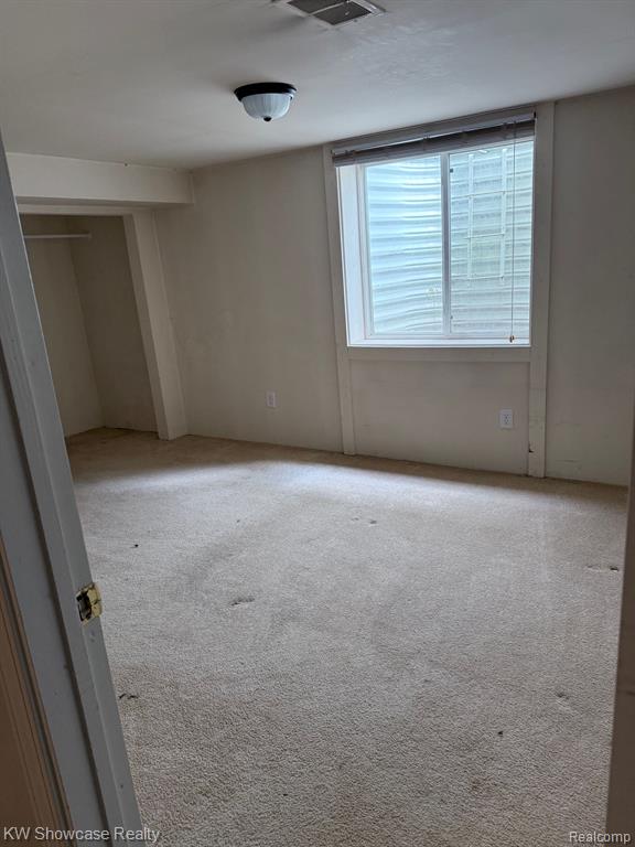 7218 Garvin Terrace, Waterford, MI 48329 — Photo 12