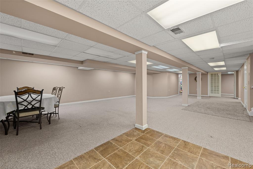 43505 Austin Drive, Sterling Heights, MI 48314 — Photo 38