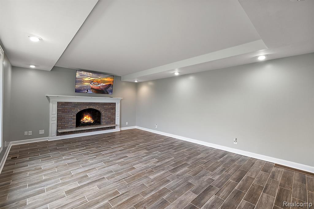 435 Capac Road, Berlin, MI 48002 — Photo 17